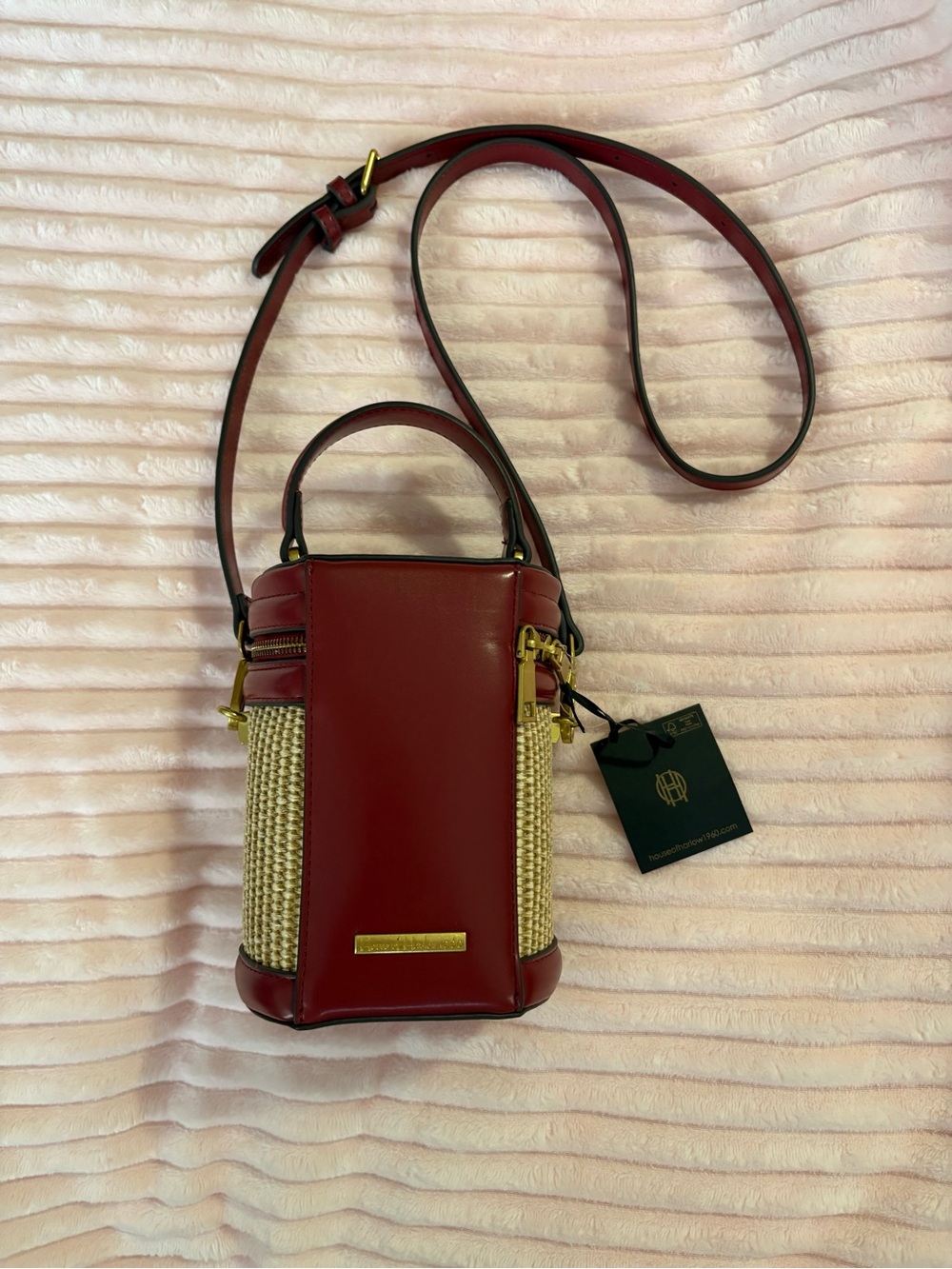 House of Harlow 1960 Straw Cylinder Crossbody with Burgundy Trim - Picture 2 of 8